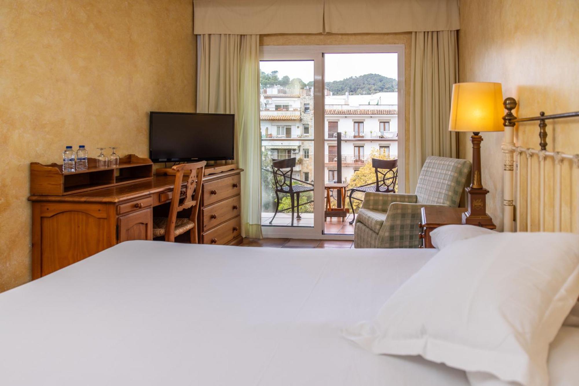 Rvhotels Vila De Tossa (Adults Only) Тоса де Мар Екстериор снимка