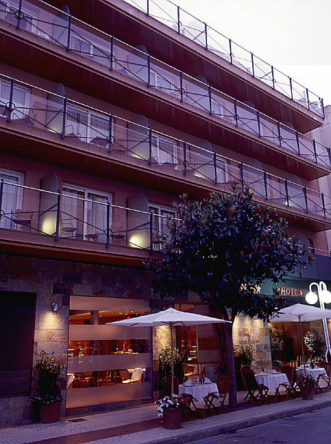 Rvhotels Vila De Tossa (Adults Only) Тоса де Мар Екстериор снимка
